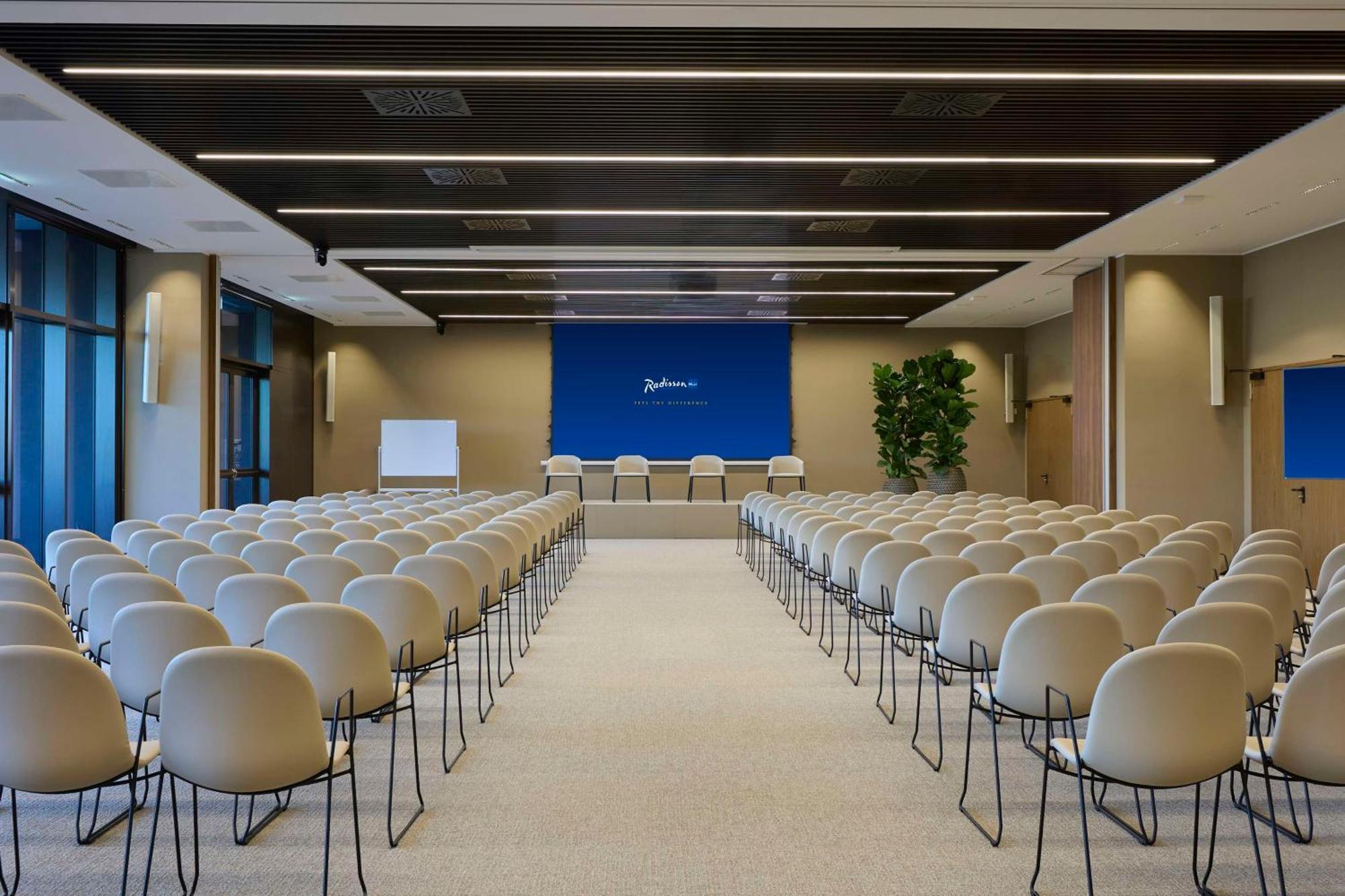 Radisson Blu Hotel, Bergamo Choruslife Buitenkant foto